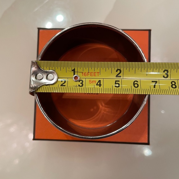 Hermès Enamel Extra Wide Cuff Bracelet - Picture 6 of 7